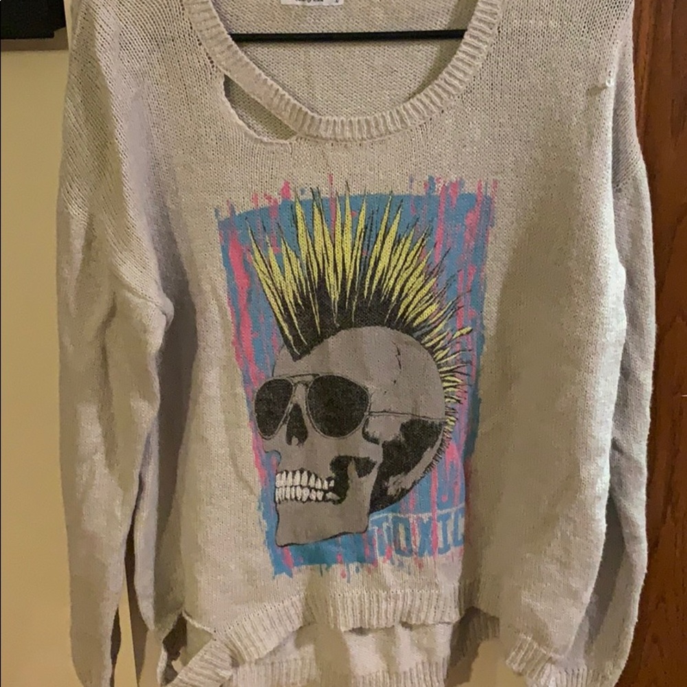 Toxic Skull sweater